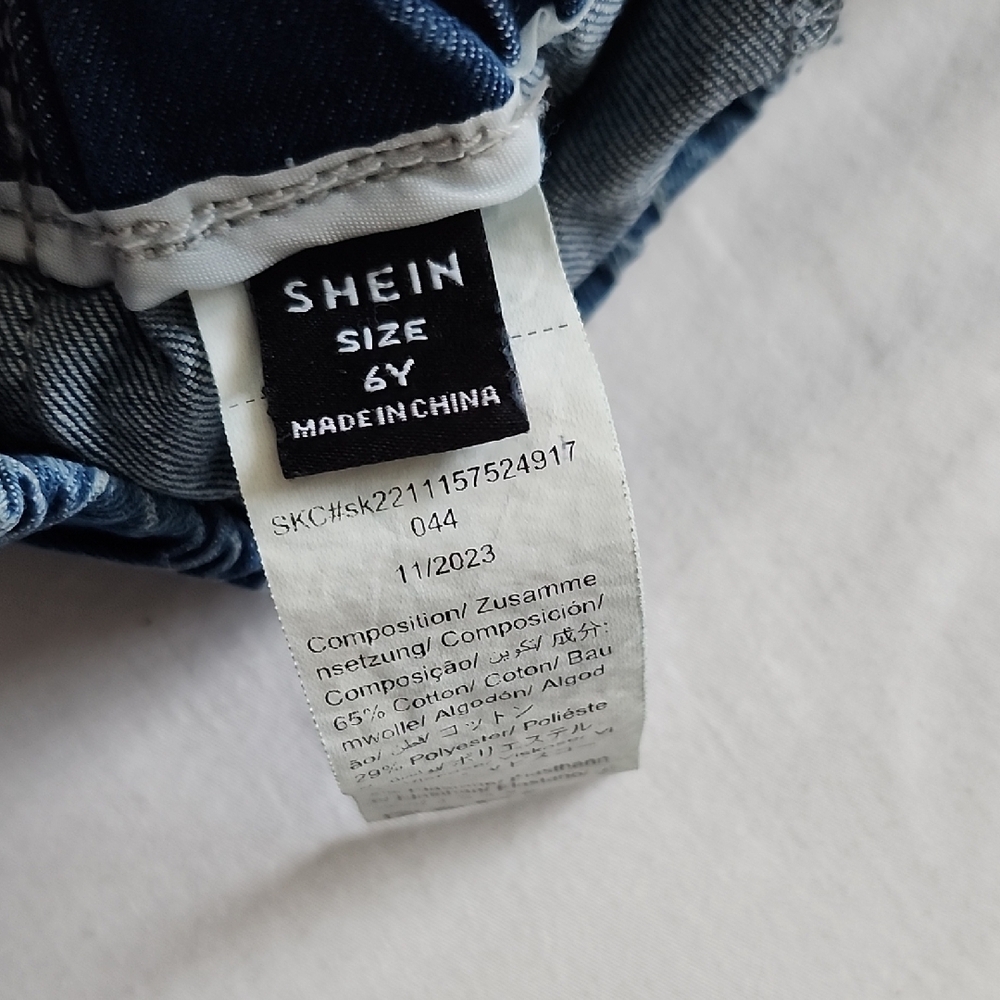 SHEIN Kids Blue Flared Jeans with Bows - Picture 2 of 5